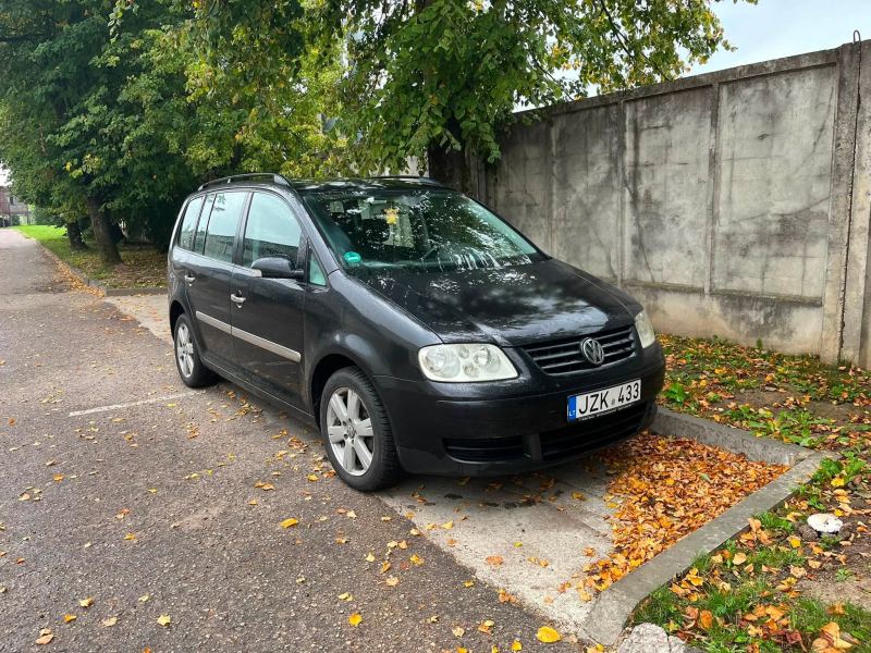 VW Touran – rūdžių remontas ir paruošimas techninei apžiūrai – Volkswagen Touran – nuotrauka 1
